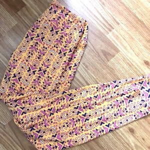 OS Lularoe leggings